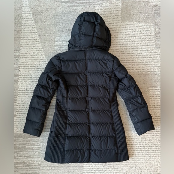 Burberry Black Winter Puffer Jacket XS removable hood - Picture 5 of 9